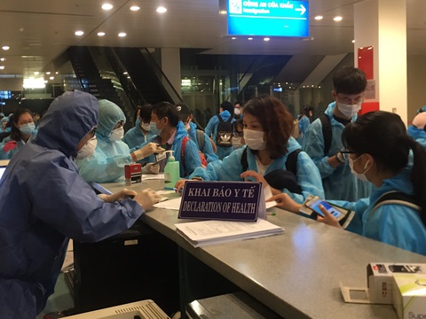 Hai người Cần Thơ từ Hải Dương về âm tính lần 1 với COVID-19 - Ảnh 1. Hai người Cần Thơ từ Hải Dương về âm tính lần 1 với COVID-19 - Ảnh 1.