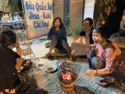 Thèm quá một chuyến bay về ăn bữa cơm nhà ngày Tết - Ảnh 2. Thèm quá một chuyến bay về ăn bữa cơm nhà ngày Tết - Ảnh 2.