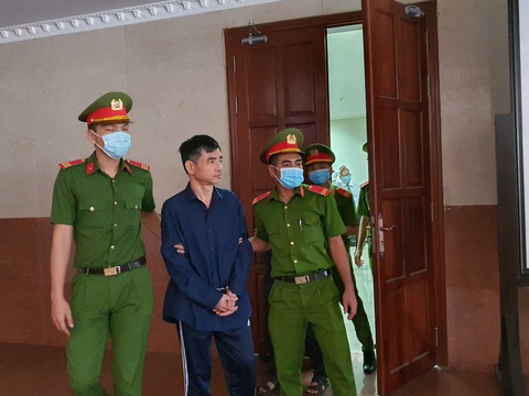 Kiến nghị làm rõ trách nhiệm của hải quan trong vụ lãnh đạo Sở TN-MT Bến Tre nhận 500 triệu - Ảnh 1. Kiến nghị làm rõ trách nhiệm của hải quan trong vụ lãnh đạo Sở TN-MT Bến Tre nhận 500 triệu - Ảnh 1.