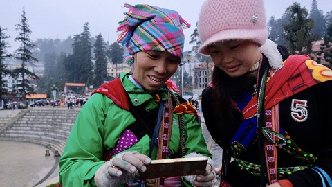 2025: toàn dân sử dụng smartphone - Ảnh 1. 2025: toàn dân sử dụng smartphone - Ảnh 1.