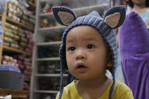 Hội chị em móc mũ len, gửi ấm lên vùng cao tặng các em nhỏ - Ảnh 6. Hội chị em móc mũ len, gửi ấm lên vùng cao tặng các em nhỏ - Ảnh 6.