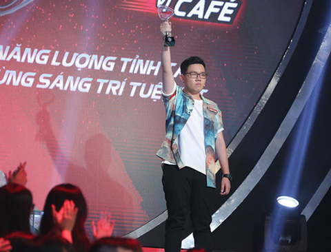 Trấn Thành vã mồ hôi xem chị em họ Đặng đối đầu ở Siêu trí tuệ Việt Nam - Ảnh 8. Trấn Thành vã mồ hôi xem chị em họ Đặng đối đầu ở Siêu trí tuệ Việt Nam - Ảnh 8.
