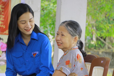 Ăn tết vui thì vui, chứ sao vui bằng mình ở cạnh gia đình - Ảnh 2. Ăn tết vui thì vui, chứ sao vui bằng mình ở cạnh gia đình - Ảnh 2.