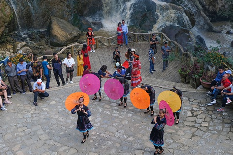Du lịch - lữ hành tất bật chuyển hướng tour tết, nhiều khách rút ngắn lịch trình - Ảnh 1. Du lịch - lữ hành tất bật chuyển hướng tour tết, nhiều khách rút ngắn lịch trình - Ảnh 1.