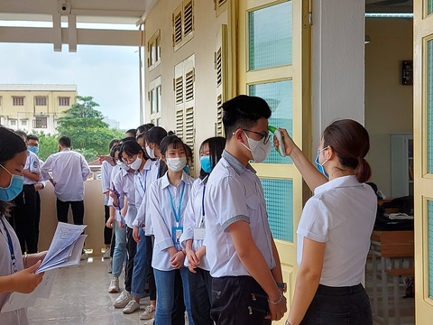 Toàn bộ học sinh Thái Bình nghỉ học, Hải Dương mở rộng phong tỏa - Ảnh 1. Toàn bộ học sinh Thái Bình nghỉ học, Hải Dương mở rộng phong tỏa - Ảnh 1.