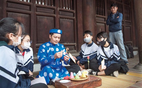 Người lưu giữ ký ức tuổi thơ qua những con tò he - Ảnh 10. Người lưu giữ ký ức tuổi thơ qua những con tò he - Ảnh 10.