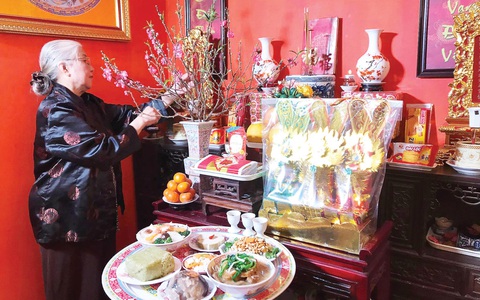 Làm cỗ cúng ông Công ông Táo: Khởi đầu kỳ Tết Cả lớn nhất năm - Ảnh 1. Làm cỗ cúng ông Công ông Táo: Khởi đầu kỳ Tết Cả lớn nhất năm - Ảnh 1.