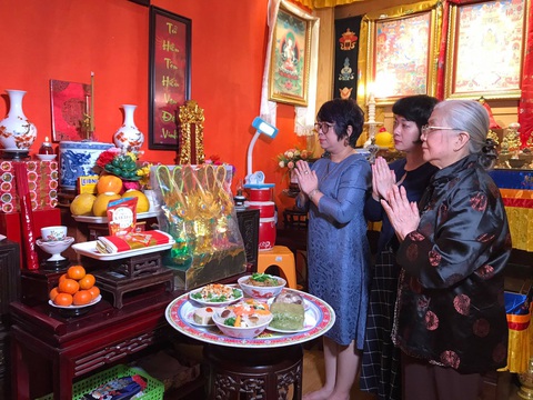 Làm cỗ cúng ông Công ông Táo: Khởi đầu kỳ Tết Cả lớn nhất năm - Ảnh 5. Làm cỗ cúng ông Công ông Táo: Khởi đầu kỳ Tết Cả lớn nhất năm - Ảnh 5.