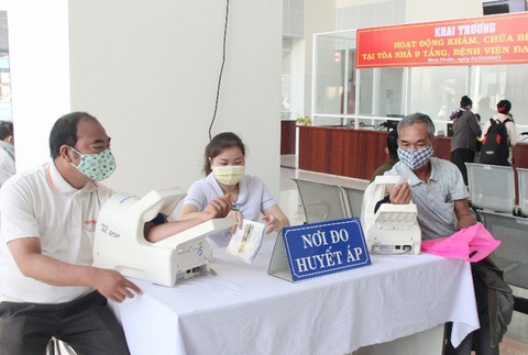 Đưa tòa nhà 9 tầng Bệnh viện Đa khoa Bình Phước vốn 700 tỉ đồng vào hoạt động - Ảnh 2. Đưa tòa nhà 9 tầng Bệnh viện Đa khoa Bình Phước vốn 700 tỉ đồng vào hoạt động - Ảnh 2.