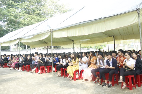 Học sinh Bình Phước không đến trường để phòng chống COVID-19 - Ảnh 1. Học sinh Bình Phước không đến trường để phòng chống COVID-19 - Ảnh 1.