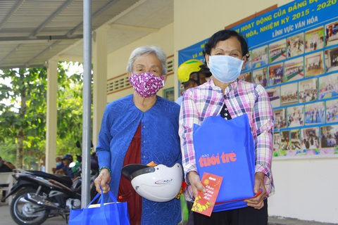 Tiền tết này tôi để dành mua thuốc uống chớ đâu dám xài - Ảnh 4. Tiền tết này tôi để dành mua thuốc uống chớ đâu dám xài - Ảnh 4.