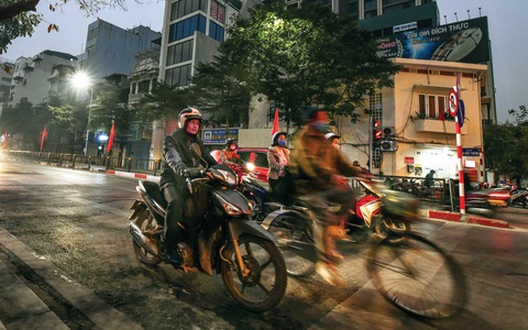 Người lưu giữ ký ức tuổi thơ qua những con tò he - Ảnh 6. Người lưu giữ ký ức tuổi thơ qua những con tò he - Ảnh 6.