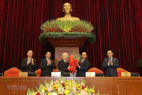 Ông Nguyễn Phú Trọng tái đắc cử Tổng bí thư - Ảnh 2. Ông Nguyễn Phú Trọng tái đắc cử Tổng bí thư - Ảnh 2.