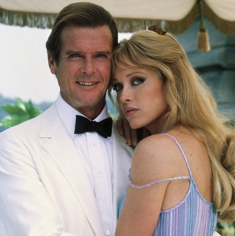 Bond girl Tanya Roberts chết bất ngờ vì đột quỵ ở tuổi 65 - Ảnh 2. Bond girl Tanya Roberts chết bất ngờ vì đột quỵ ở tuổi 65 - Ảnh 2.