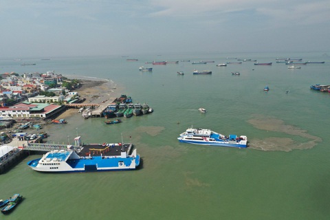 Tuyến phà biển Cần Giờ - Vũng Tàu ngày đầu khai trương - Ảnh 1. Tuyến phà biển Cần Giờ - Vũng Tàu ngày đầu khai trương - Ảnh 1.