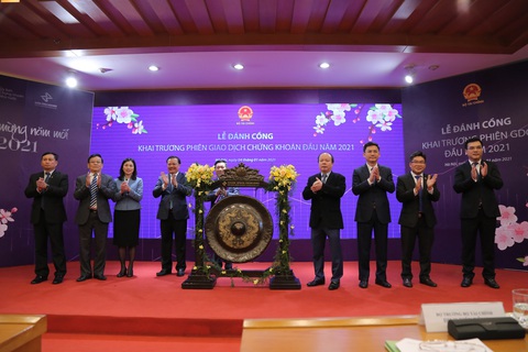 84% công ty đại chúng quy mô lớn trên thị trường chứng khoán làm ăn có lãi - Ảnh 1. 84% công ty đại chúng quy mô lớn trên thị trường chứng khoán làm ăn có lãi - Ảnh 1.