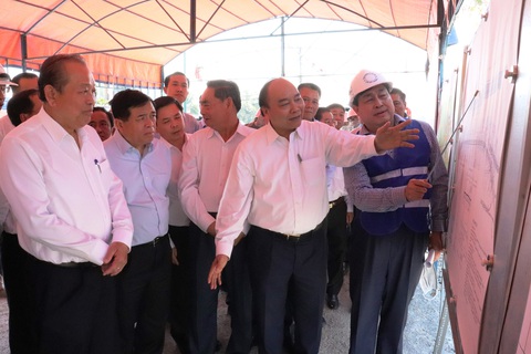 Thủ tướng yêu cầu đẩy nhanh xây cầu Mỹ Thuận 2, kịp thông tuyến cao tốc TP.HCM - Cần Thơ - Ảnh 1. Thủ tướng yêu cầu đẩy nhanh xây cầu Mỹ Thuận 2, kịp thông tuyến cao tốc TP.HCM - Cần Thơ - Ảnh 1.
