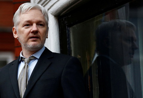 Tòa án Anh chặn việc dẫn độ nhà sáng lập WikiLeaks Julian Assange sang Mỹ - Ảnh 1. Tòa án Anh chặn việc dẫn độ nhà sáng lập WikiLeaks Julian Assange sang Mỹ - Ảnh 1.