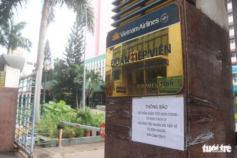 Khởi tố nam tiếp viên Vietnam Airlines làm lây lan dịch COVID-19 - Ảnh 1. Khởi tố nam tiếp viên Vietnam Airlines làm lây lan dịch COVID-19 - Ảnh 1.