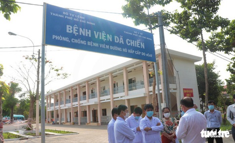 Khởi tố nam tiếp viên Vietnam Airlines làm lây lan dịch COVID-19 - Ảnh 2. Khởi tố nam tiếp viên Vietnam Airlines làm lây lan dịch COVID-19 - Ảnh 2.