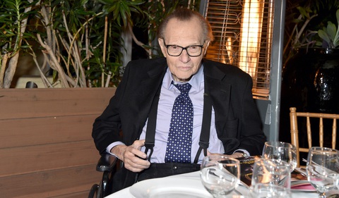 Vua truyền hình Larry King qua đời ở tuổi 87 - Ảnh 2. Vua truyền hình Larry King qua đời ở tuổi 87 - Ảnh 2.