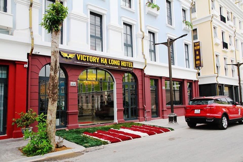 Hạ Long khoanh vùng hàng loạt địa điểm liên quan trường hợp dương tính COVID-19 - Ảnh 1. Hạ Long khoanh vùng hàng loạt địa điểm liên quan trường hợp dương tính COVID-19 - Ảnh 1.