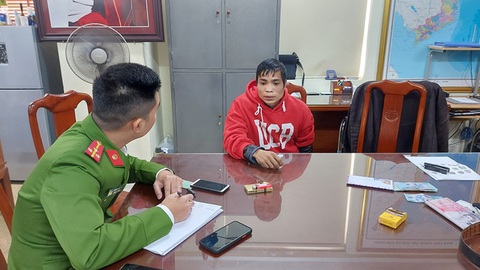 Kẻ nghiện lừa thương lái ra khu đồi vắng giết người cướp của - Ảnh 1. Kẻ nghiện lừa thương lái ra khu đồi vắng giết người cướp của - Ảnh 1.