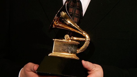 Lễ trao giải âm nhạc Grammy bị hoãn vì COVID-19? - Ảnh 1. Lễ trao giải âm nhạc Grammy bị hoãn vì COVID-19? - Ảnh 1.