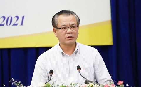 Bà con có về nước thì về đàng hoàng, về sớm để cách ly xong vẫn kịp ăn tết - Ảnh 1. Bà con có về nước thì về đàng hoàng, về sớm để cách ly xong vẫn kịp ăn tết - Ảnh 1.
