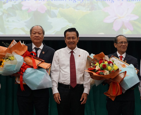 TAND cấp cao: Có người làm thư ký gần 20 năm vẫn chưa được bổ nhiệm - Ảnh 2. TAND cấp cao: Có người làm thư ký gần 20 năm vẫn chưa được bổ nhiệm - Ảnh 2.