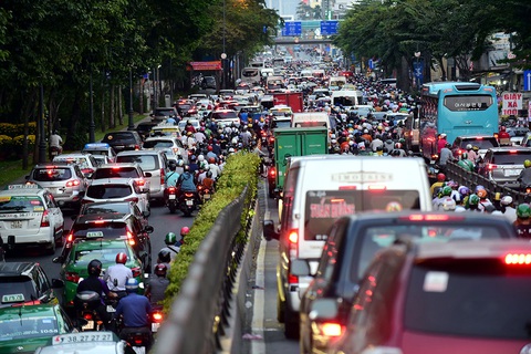 Cửa ngõ vô trung tâm TP.HCM chưa thông vì thiếu mặt bằng - Ảnh 1. Cửa ngõ vô trung tâm TP.HCM chưa thông vì thiếu mặt bằng - Ảnh 1.