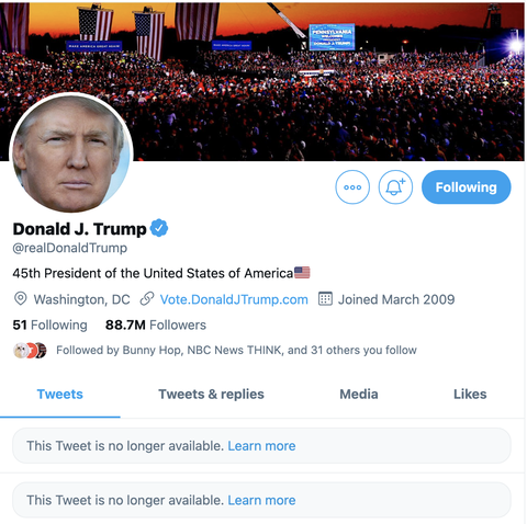 Ông Trump đăng gì trên Twitter mà bị khóa tài khoản? - Ảnh 1. Ông Trump đăng gì trên Twitter mà bị khóa tài khoản? - Ảnh 1.