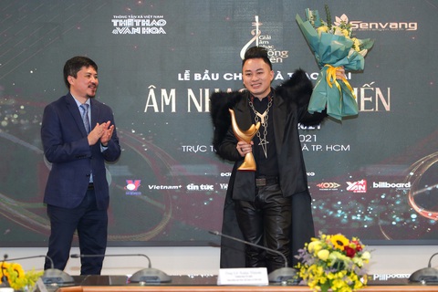 Giải Cống hiến 2021: Tùng Dương và Rap Việt thắng lớn - Ảnh 1. Giải Cống hiến 2021: Tùng Dương và Rap Việt thắng lớn - Ảnh 1.