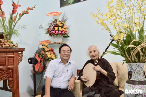 Nhạc sư Vĩnh Bảo: Người tài hoa mà khiêm nhường, đáng kính mà đôn hậu - Ảnh 2. Nhạc sư Vĩnh Bảo: Người tài hoa mà khiêm nhường, đáng kính mà đôn hậu - Ảnh 2.
