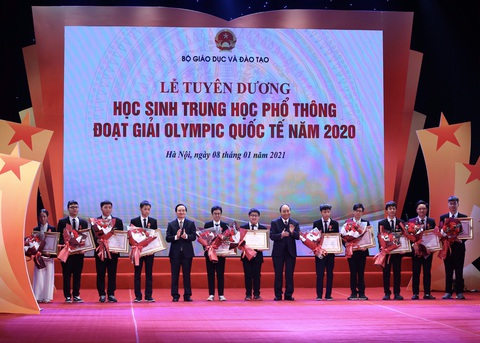 Đất nước đặt niềm tin vào những học sinh xuất sắc - Ảnh 1. Đất nước đặt niềm tin vào những học sinh xuất sắc - Ảnh 1.