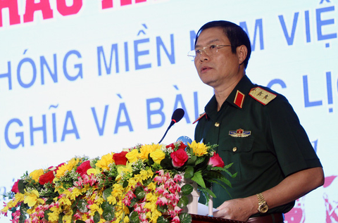 Bản chất của quân đội phải dựa vào dân - Ảnh 1. Bản chất của quân đội phải dựa vào dân - Ảnh 1.