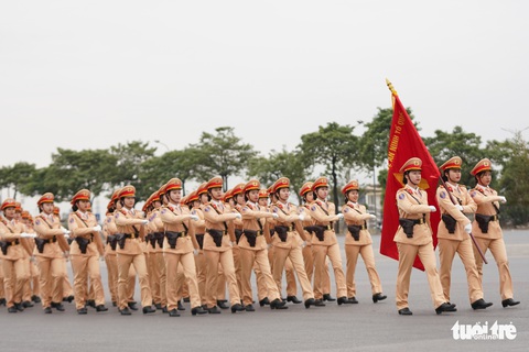 Mãn nhãn màn cảnh sát đặc nhiệm diễn tập bảo vệ Đại hội Đảng lần thứ XIII - Ảnh 4. Mãn nhãn màn cảnh sát đặc nhiệm diễn tập bảo vệ Đại hội Đảng lần thứ XIII - Ảnh 4.