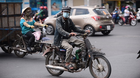 Thu hồi xe nghĩa địa: nói nghe dễ, làm mới khó - Ảnh 1. Thu hồi xe nghĩa địa: nói nghe dễ, làm mới khó - Ảnh 1.