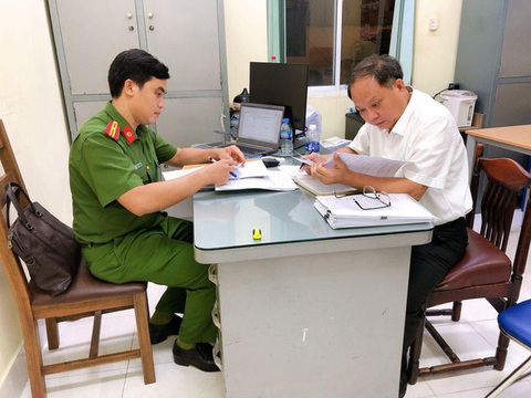 Ông Tất Thành Cang và đồng phạm gây thiệt hại 940 tỉ đồng khi bán 9 triệu cổ phần cho Nguyễn Kim - Ảnh 1. Ông Tất Thành Cang và đồng phạm gây thiệt hại 940 tỉ đồng khi bán 9 triệu cổ phần cho Nguyễn Kim - Ảnh 1.