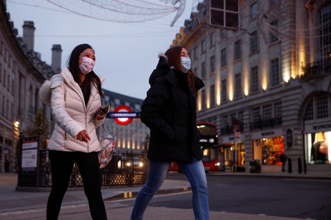 Cứ 30 người ở London lại có một người mắc COVID-19 - Ảnh 1. Cứ 30 người ở London lại có một người mắc COVID-19 - Ảnh 1.