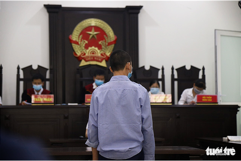 Cầm dao vào lớp đâm chết bạn học khóa dưới, nam sinh lớp 9 lãnh 8 năm tù - Ảnh 1. Cầm dao vào lớp đâm chết bạn học khóa dưới, nam sinh lớp 9 lãnh 8 năm tù - Ảnh 1.