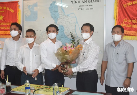 Phương Trang trao tặng trang thiết bị y tế phòng dịch cho An Giang hơn 50 tỉ đồng - Ảnh 2. Phương Trang trao tặng trang thiết bị y tế phòng dịch cho An Giang hơn 50 tỉ đồng - Ảnh 2.