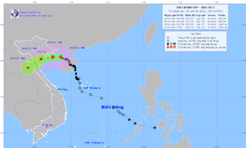Bão số 7 cách đảo Bạch Long Vĩ 100km, dự báo thêm bão Kompasu vào Biển Đông đêm mai - Ảnh 1. Bão số 7 cách đảo Bạch Long Vĩ 100km, dự báo thêm bão Kompasu vào Biển Đông đêm mai - Ảnh 1.