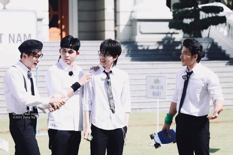 Rap Việt ấn định ngày lên sóng, Trấn Thành lại bị soi - Ảnh 3. Rap Việt ấn định ngày lên sóng, Trấn Thành lại bị soi - Ảnh 3.