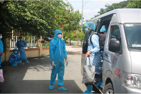 TP.HCM: Phát hiện F0 tại cơ sở khám chữa bệnh, quản lý ra sao? - Ảnh 1. TP.HCM: Phát hiện F0 tại cơ sở khám chữa bệnh, quản lý ra sao? - Ảnh 1.