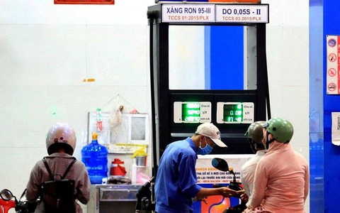 Qua rồi xăng dầu giá rẻ - Ảnh 1. Qua rồi xăng dầu giá rẻ - Ảnh 1.