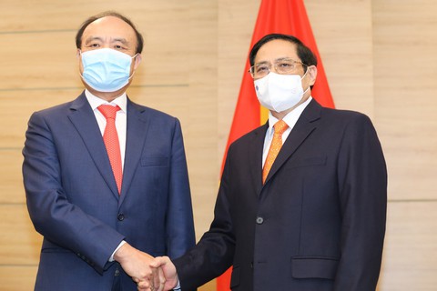Thủ tướng: Khai mở các giá trị của chuyển đổi số để phục hồi kinh tế sau đại dịch - Ảnh 3. Thủ tướng: Khai mở các giá trị của chuyển đổi số để phục hồi kinh tế sau đại dịch - Ảnh 3.