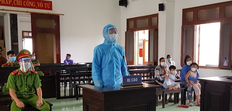 Lãnh 25 năm tù vì đổ xăng đốt nhà, khóa trái cửa làm 4 người bỏng nặng - Ảnh 1. Lãnh 25 năm tù vì đổ xăng đốt nhà, khóa trái cửa làm 4 người bỏng nặng - Ảnh 1.