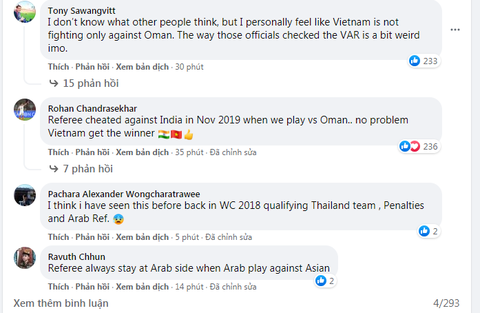 Cổ động viên châu Á: bất thường cách các trọng tài kiểm tra VAR với tuyển Việt Nam - Ảnh 1. Cổ động viên châu Á: bất thường cách các trọng tài kiểm tra VAR với tuyển Việt Nam - Ảnh 1.