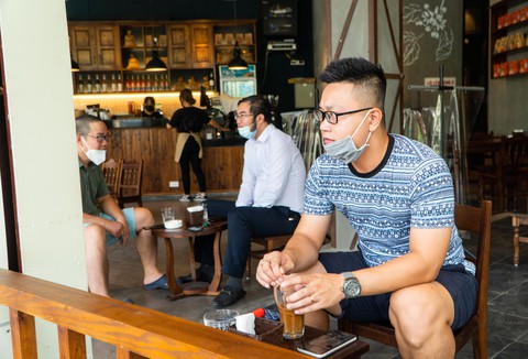 Tin sáng 14-10: Người dân đi lại không cần trình giấy xét nghiệm COVID-19 - Ảnh 2. Tin sáng 14-10: Người dân đi lại không cần trình giấy xét nghiệm COVID-19 - Ảnh 2.